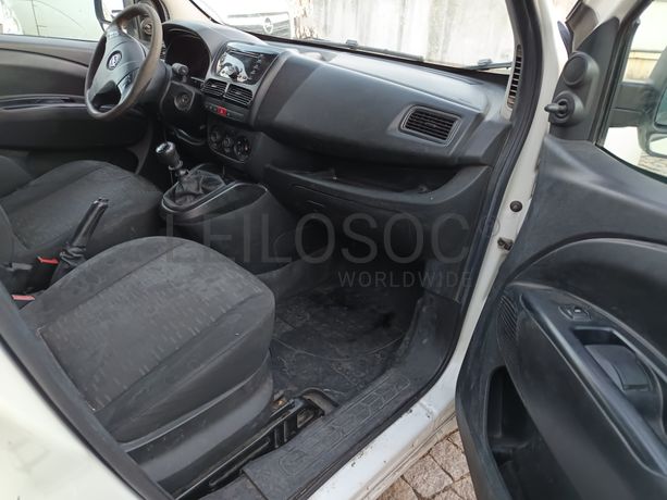 Opel Combo · Ano 2017