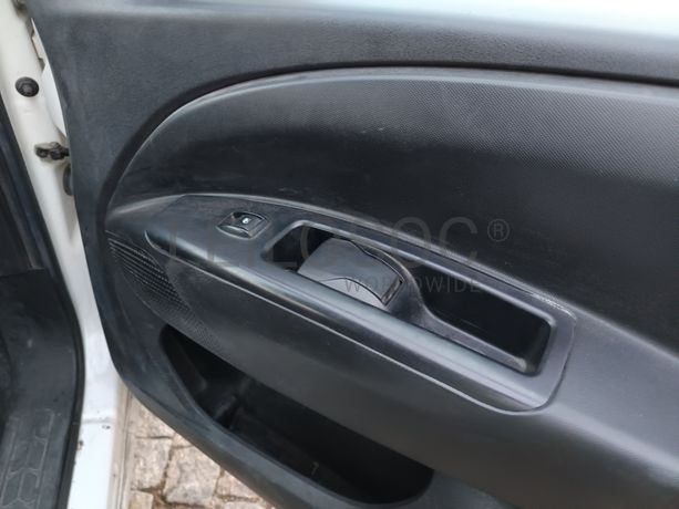 Opel Combo · Ano 2017