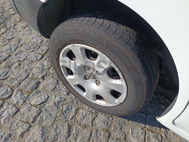 Peugeot Partner · Ano 2013