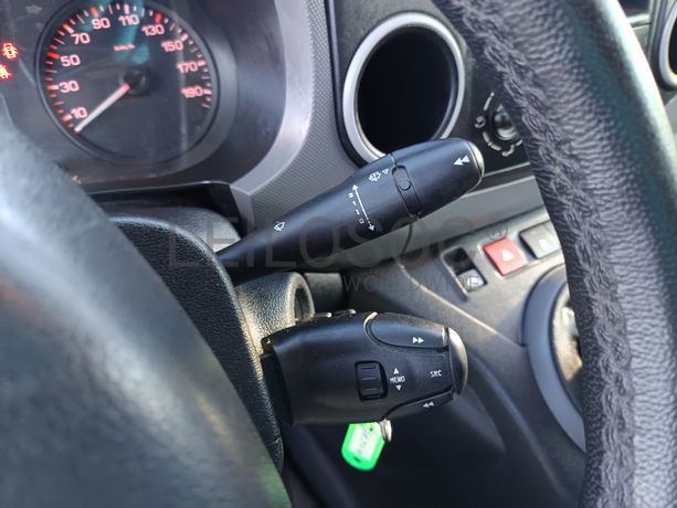 Peugeot Partner · Ano 2013