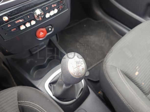 Renault Clio · Ano 2012