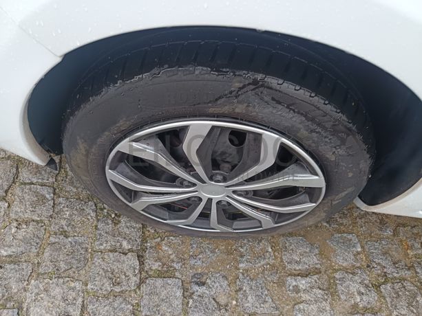 Renault Clio · Ano 2012