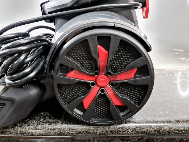 Aspirador vertical de tapetes Bissell ProHeat 2X Revolution