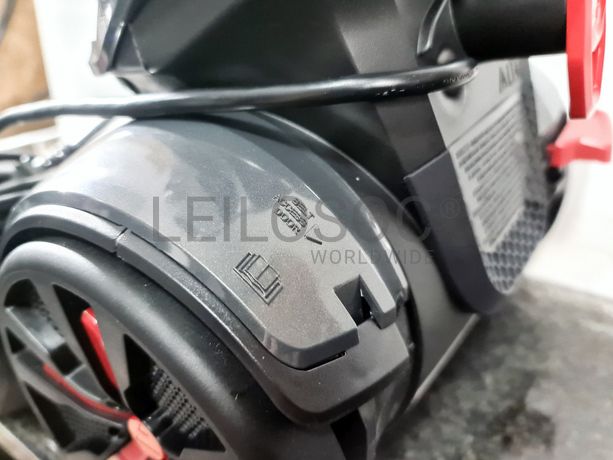 Aspirador vertical de tapetes Bissell ProHeat 2X Revolution