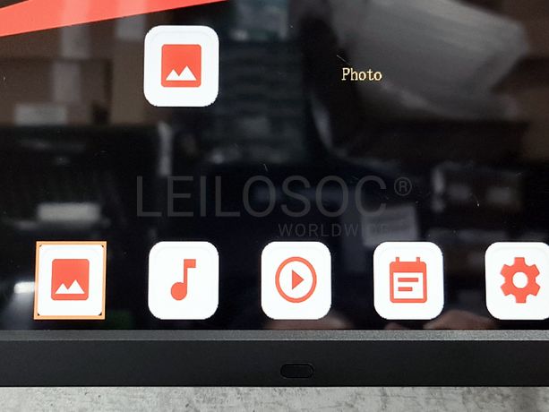 Expositor Multimédia Braun