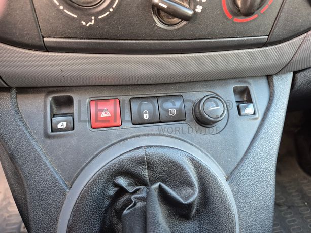 Peugeot Partner · Ano 2013