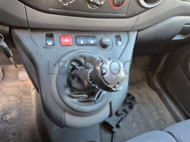 Peugeot Partner · Ano 2013