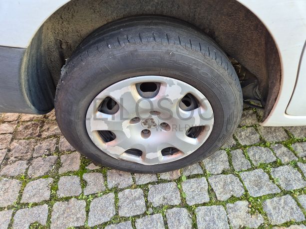 Peugeot Partner · Ano 2013