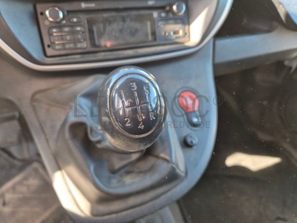 Renault Kangoo · Ano 2015