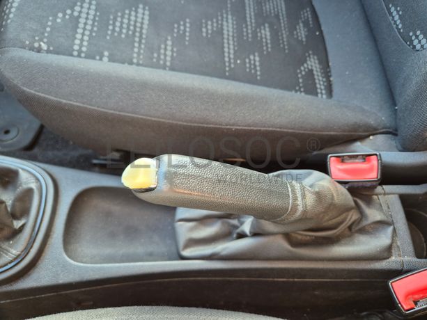 Opel Corsa · Ano 2015