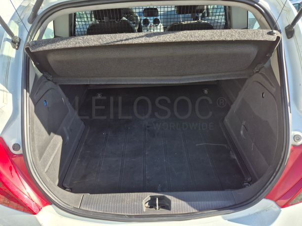 Opel Corsa · Ano 2015