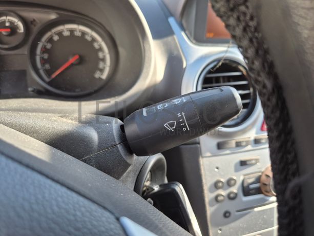 Opel Corsa · Ano 2015