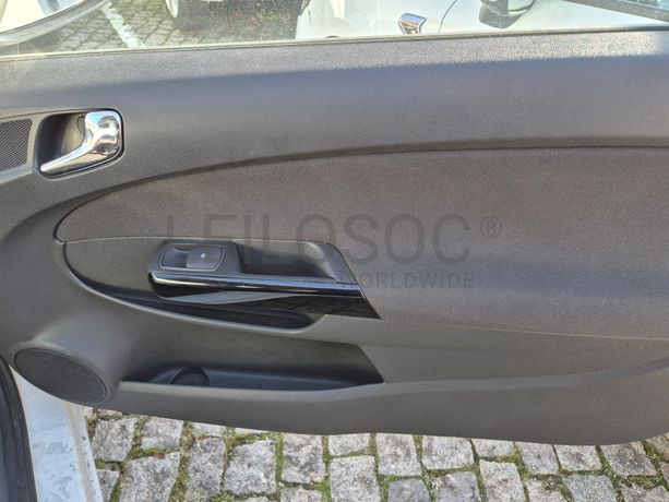 Opel Corsa · Ano 2015