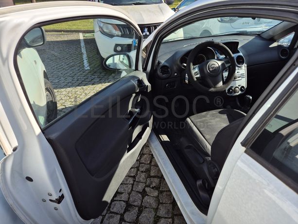 Opel Corsa · Ano 2015