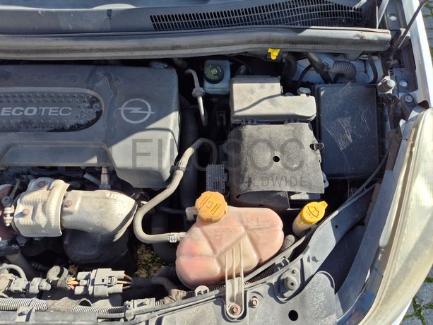 Opel Corsa · Ano 2014