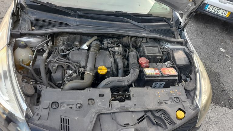 Renault Clio Dynamique S 1.5 DCi · Ano 2016