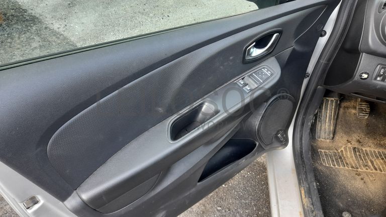 Renault Clio Dynamique S 1.5 DCi · Ano 2016