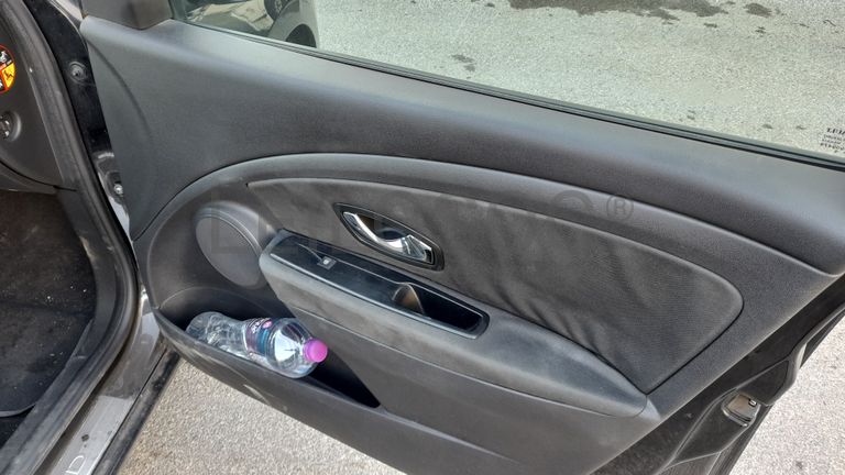 Megane Sport Tourer 1.5 DCi · Ano 2015