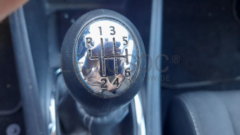 Megane Sport Tourer 1.5 DCi · Ano 2015