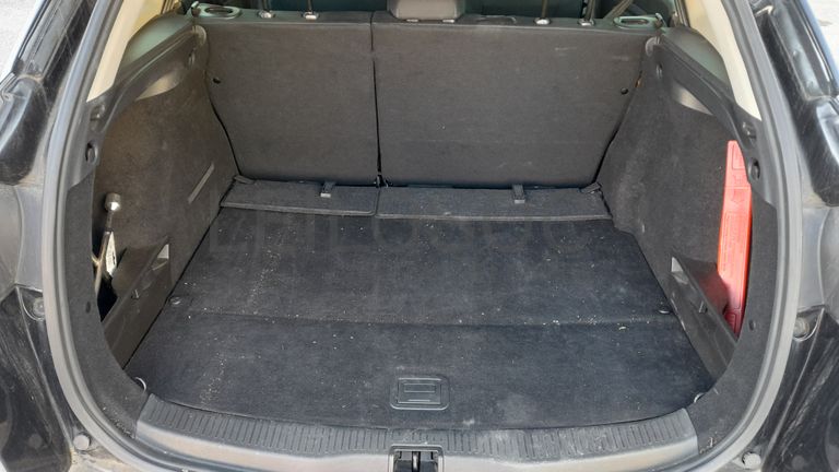 Megane Sport Tourer 1.5 DCi · Ano 2015