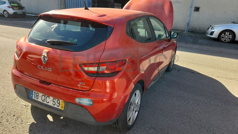 Renault Clio Dynamique S 1.5 DCi · Ano 2015