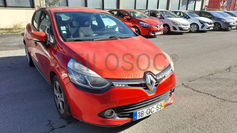 Renault Clio Dynamique S 1.5 DCi · Ano 2015