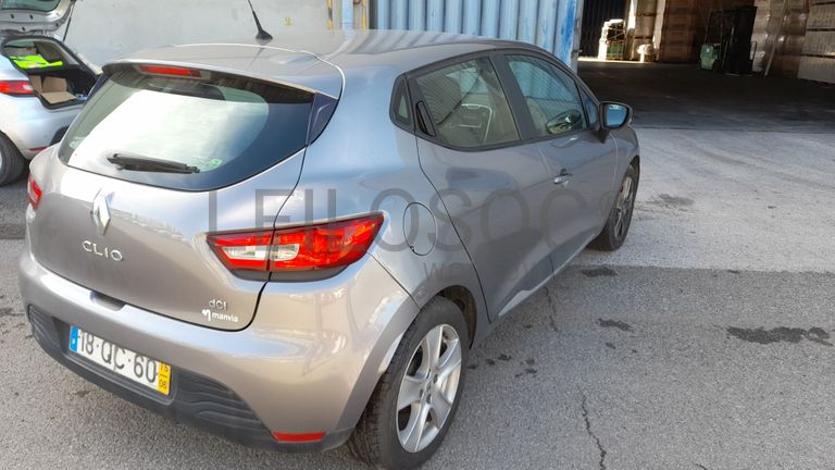 Renault Clio Dynamique S 1.5 DCi · Ano 2015