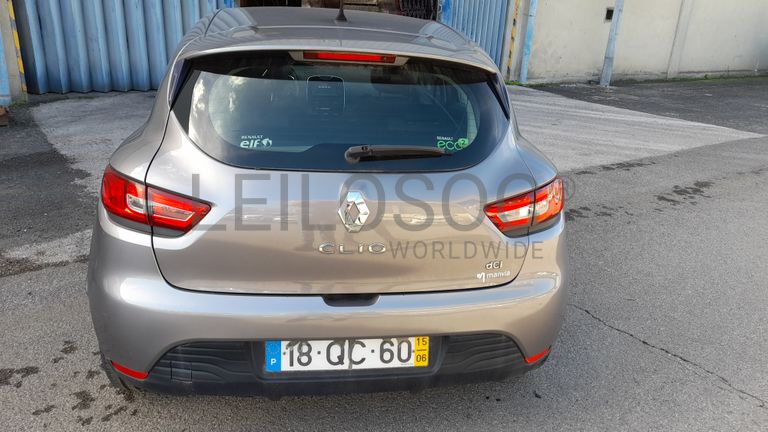Renault Clio Dynamique S 1.5 DCi · Ano 2015