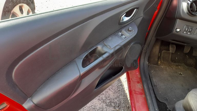 Renault Clio Dynamique S 1.5 DCi · Ano 2015