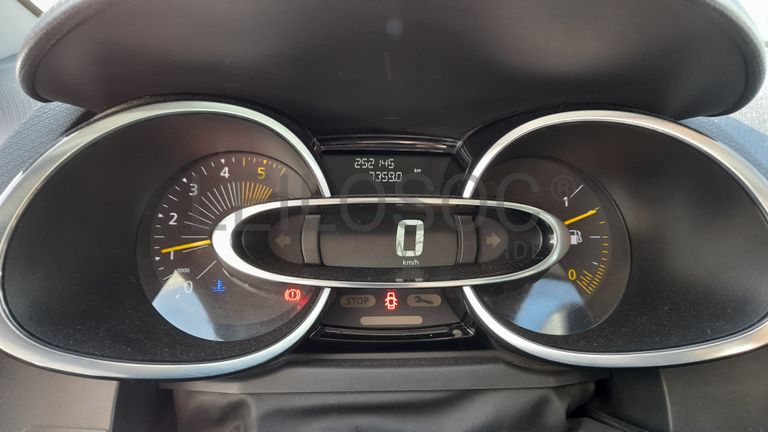 Renault Clio Dynamique S 1.5 DCi · Ano 2015