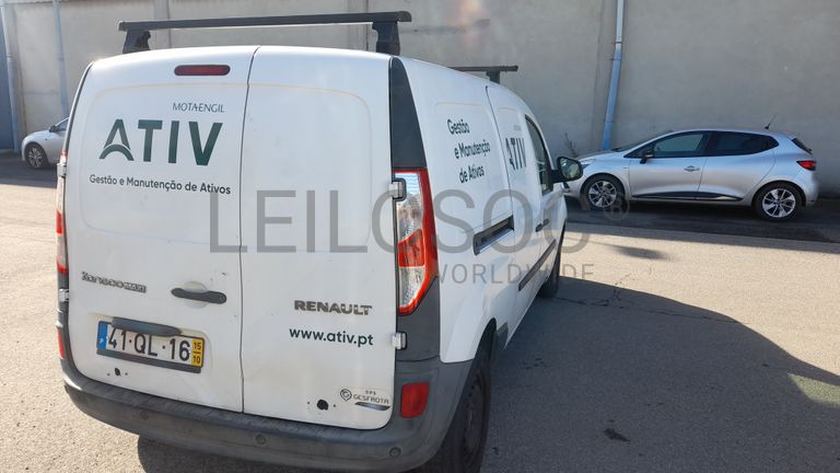 Renault Kangoo Maxi Business 1.5 DCi · Ano 2015