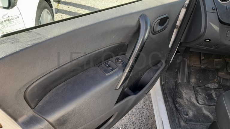 Renault Kangoo Maxi Business 1.5 DCi · Ano 2015