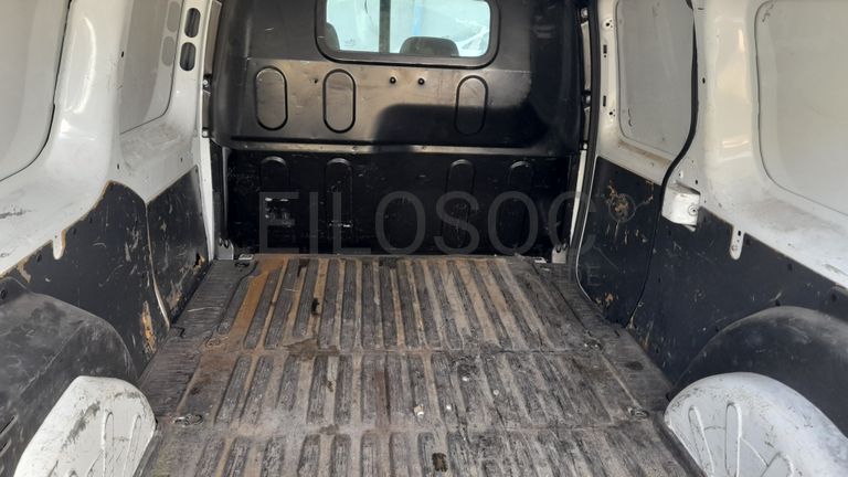 Renault Kangoo Maxi Business 1.5 DCi · Ano 2015