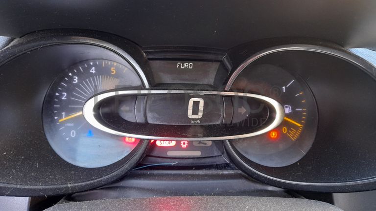 Renault Clio Societé Van 1.5 DCi · Ano 2015