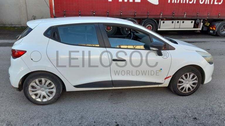 Renault Clio Societé Van 1.5 DCi · Ano 2015