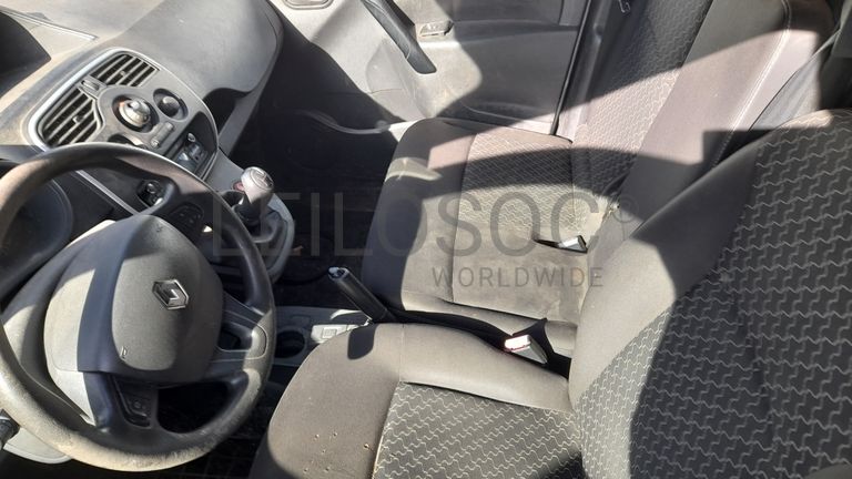 Renault Kangoo Maxi Business 1.5 DCi · Ano 2015