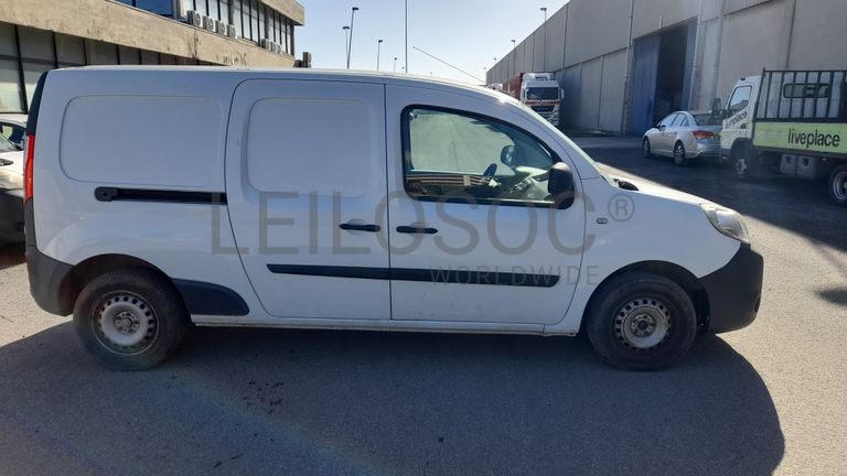 Renault Kangoo Maxi Business 1.5 DCi · Ano 2015