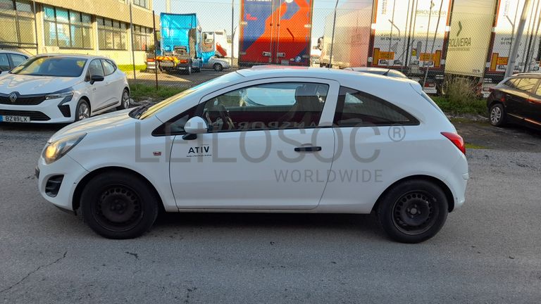 Opel Corsa Van 1.3 CDTi · Ano 2014