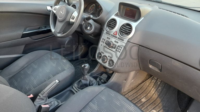 Opel Corsa Van 1.3 CDTi · Ano 2014