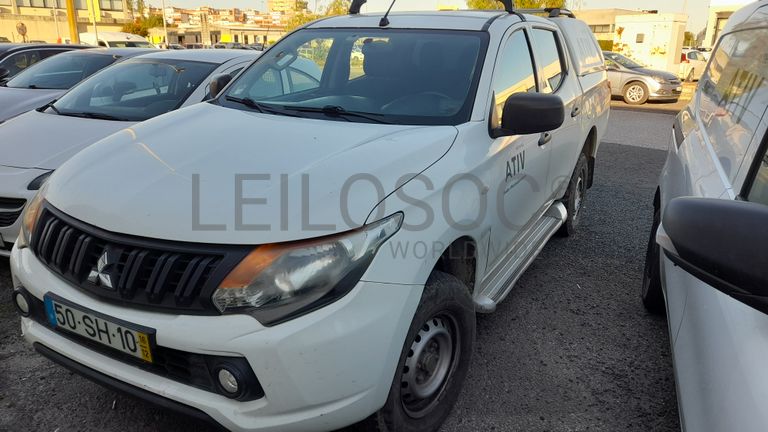 Mitsubishi L200 CD 2.4 DI-D · Ano 2017