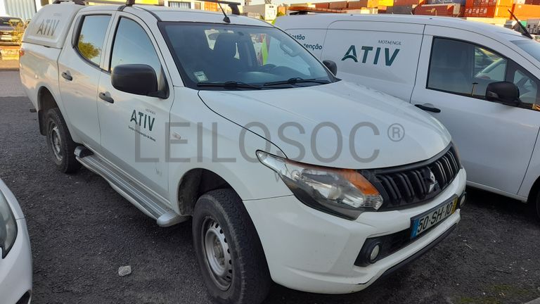 Mitsubishi L200 CD 2.4 DI-D · Ano 2017