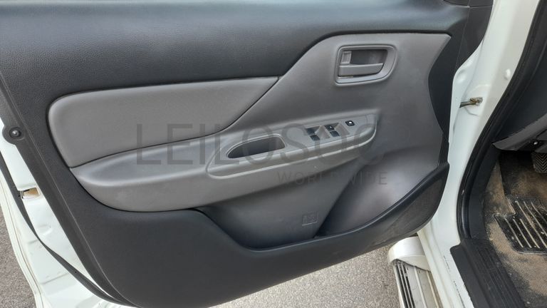 Mitsubishi L200 CD 2.4 DI-D · Ano 2017