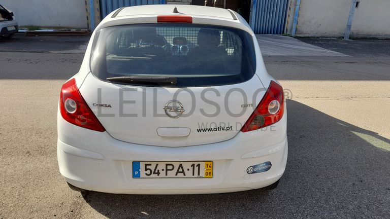 Opel Corsa Van 1.3 CDTi · Ano 2014