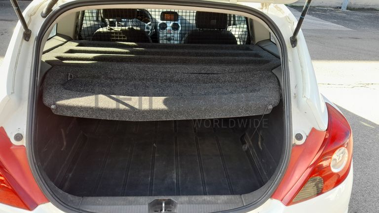 Opel Corsa Van 1.3 CDTi · Ano 2014