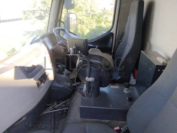 Camião Volvo FLL15 · Ano 2009