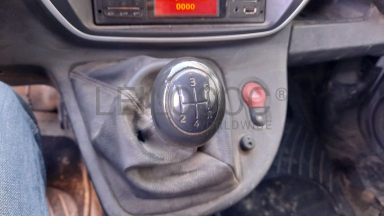 Renault Kangoo Maxi Business 1.5 DCi · Ano 2016