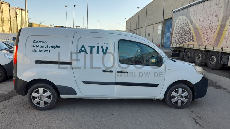 Renault Kangoo Maxi Business 1.5 DCi · Ano 2016