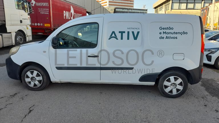 Renault Kangoo Maxi Business 1.5 DCi · Ano 2016