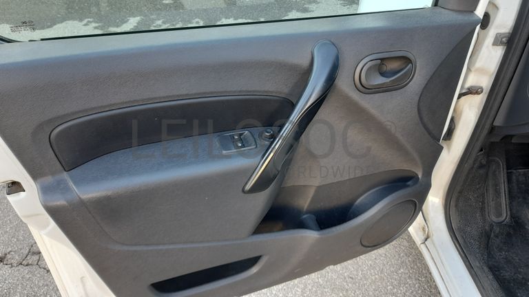 Renault Kangoo Maxi Business 1.5 DCi · Ano 2016