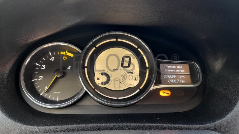 Renault Megane Sport Tourer 1.5 DCi · Ano 2015